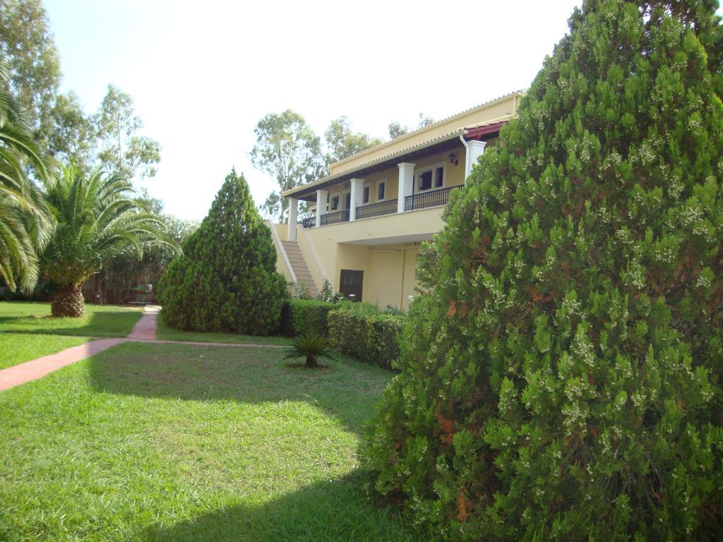 Marini Apartments Moraitika Bagian luar foto