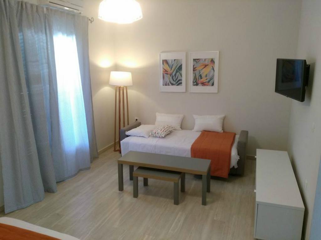 Marini Apartments Moraitika Bagian luar foto